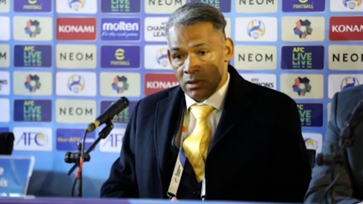 نشست خبری ژوزه مورایس سرمربی سپاهان و فرشاد احمدزاده بازیکن سپاهان بعد از بازی با آلمالیق