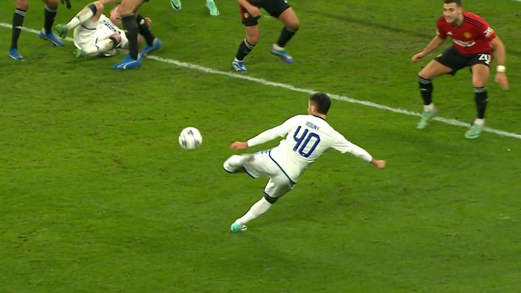 گل چهارم کپنهاگن به منچستریونایتد (بارداگیج)