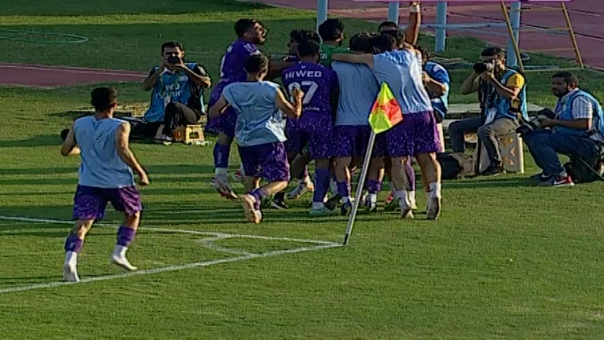 گل اول هوادار به صنعت نفت آبادان (داریوش شجاعیان)