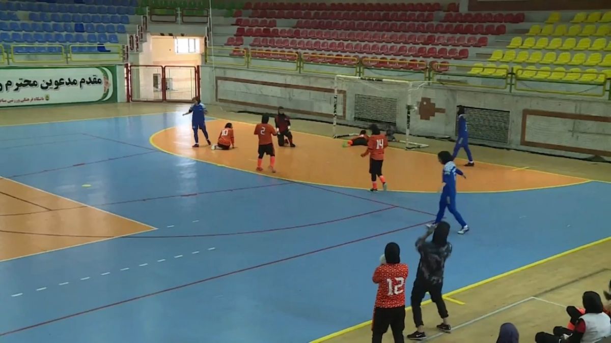 گل هاى ملى حفارى اهواز به نوا آمل در هفته سوم سوپر ليگ فوتسال زنان