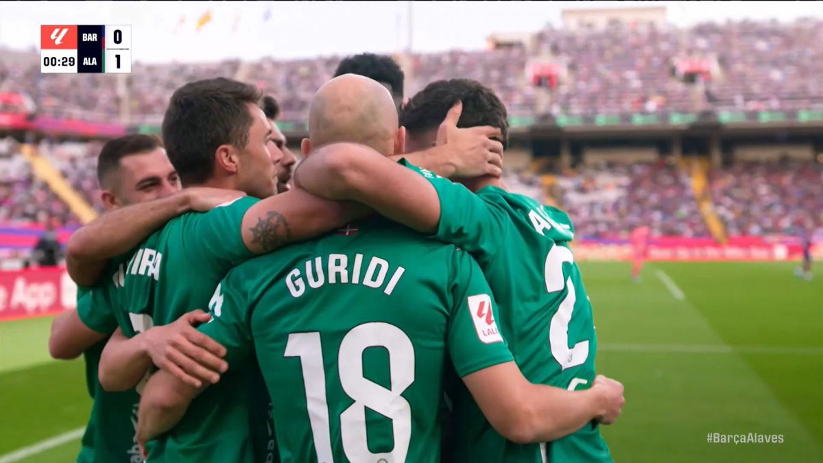 گل اول دپورتیوو آلاوز به بارسلونا (اومورودیون در ثانیه 18)