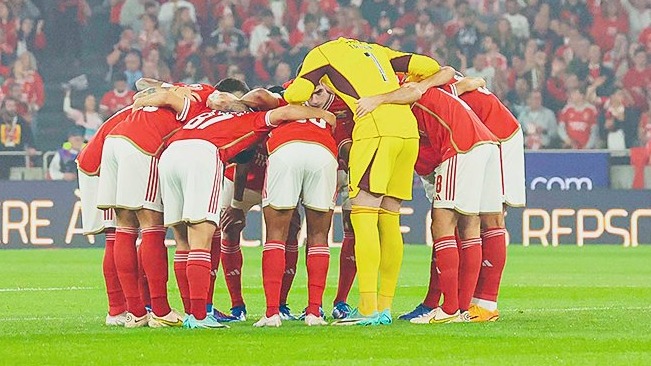 خلاصه بازی بنفیکا 2-1 اسپورتینگ (کامبک با گلهای دقیقه 94 و 97)