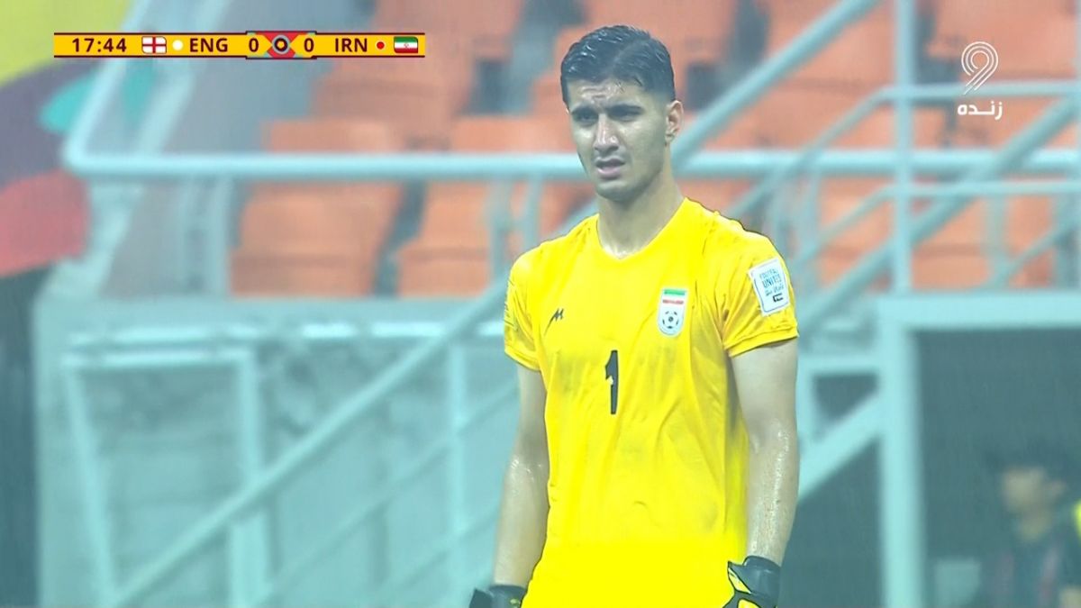 واکنش زیبای آرشا شکوری و حسام نفری مدافع تیم ملی در موقعیت گلزنی فوق العاده برای انگلیس