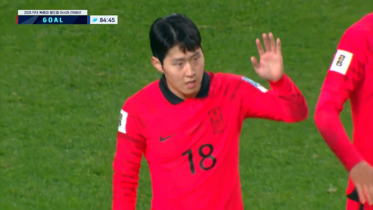 گل پنجم کره جنوبی به سنگاپور (لی کانگ این)