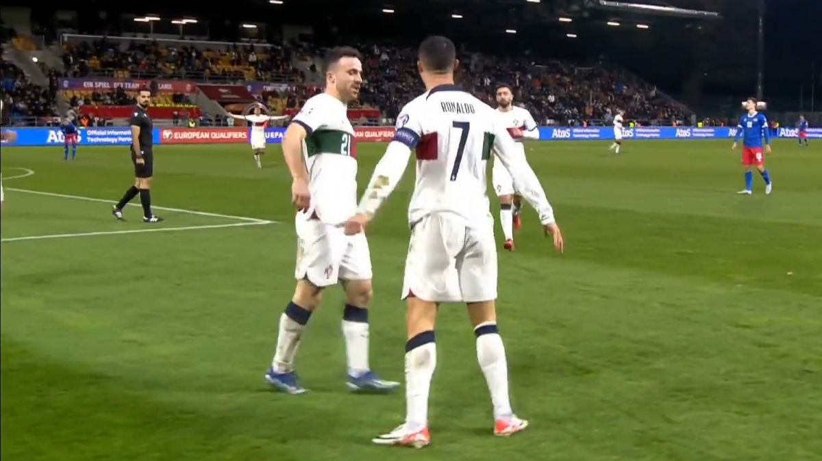 گل اول پرتغال به لیختن اشتاین (رونالدو)