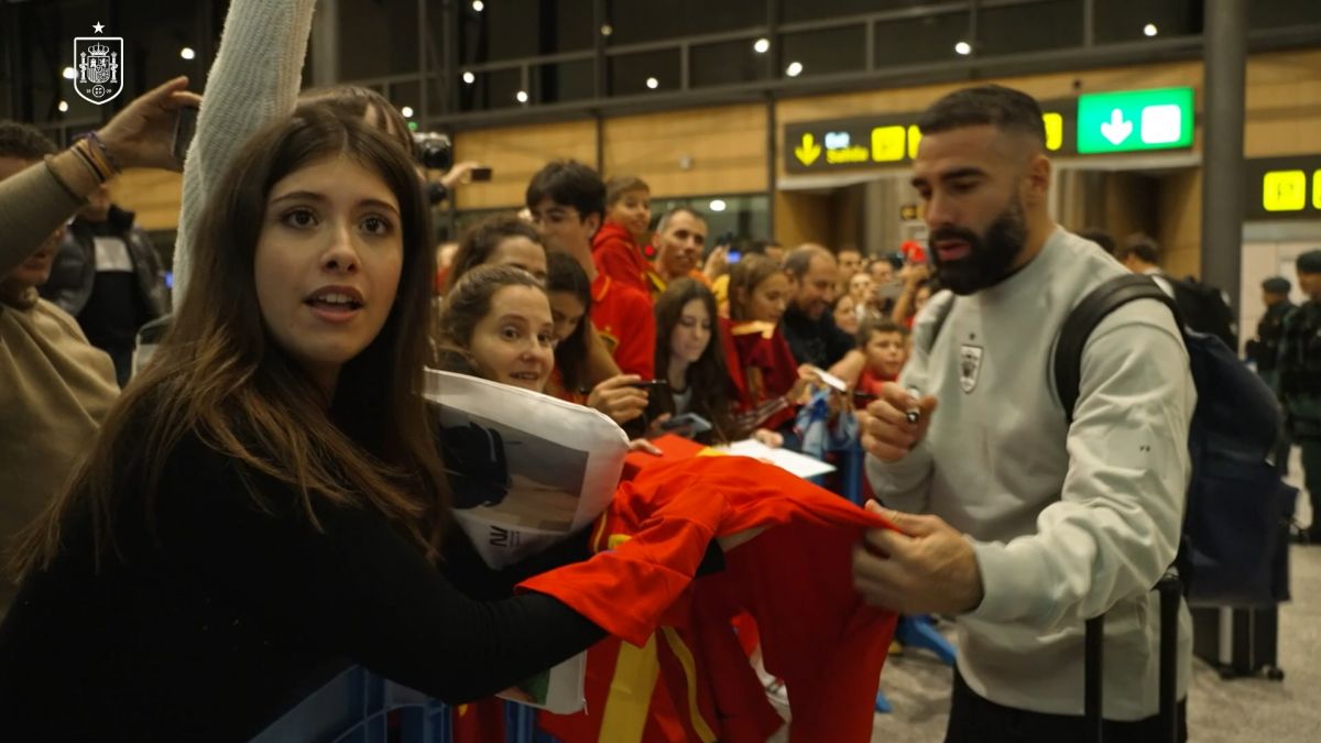 استقبال و امضا گرفتن از بازیکنان تیم ملی اسپانیا در وایادولید