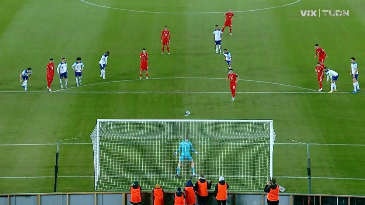 گل اول مقدونیه به انگلیس (باردهی)