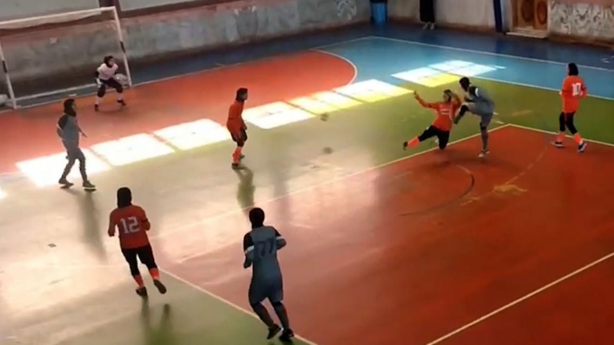 گل هاى ديدار رايزكو صفادشت ٦-1 نوا آمل در چارچوب هفته پنجم سوپر ليگ فوتسال زنان