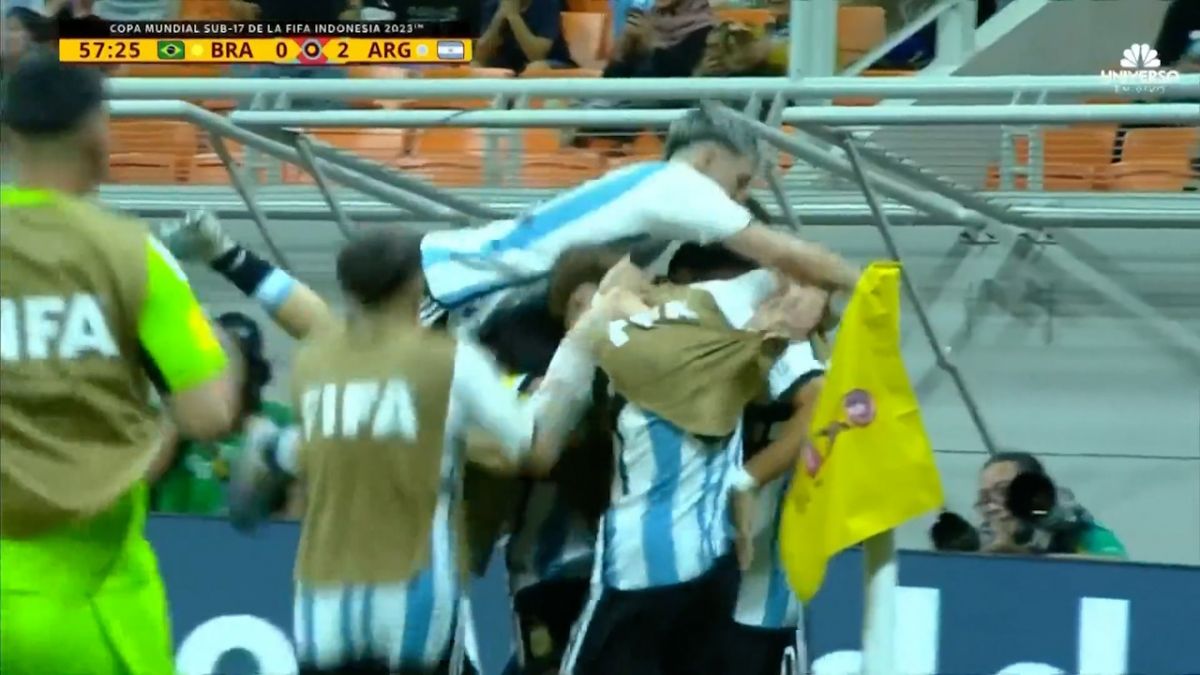 گل دوم نوجوانان آرژانتین به نوجوانان برزیل (دبل اچوری)