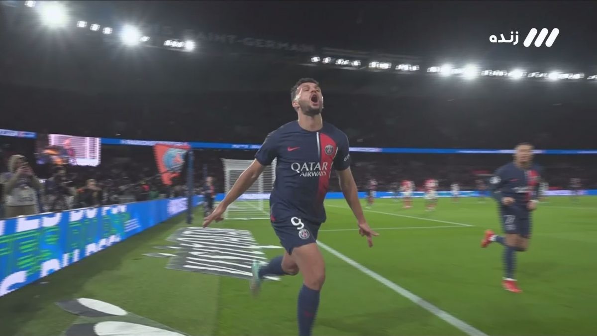 گل اول پاری سن ژرمن به موناکو (راموس روی اشتباه دروازه بان)