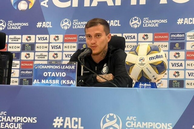 اوتاویو: میخواهیم مقابل پرسپولیس پیروز شویم و صدر جدول را حفظ کنیم