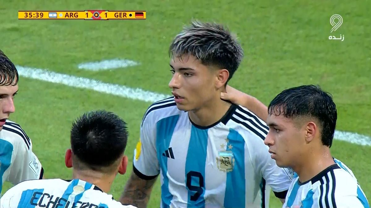 گل اول نوجوانان آرژانتین به نوجوانان آلمان (روبرتو)