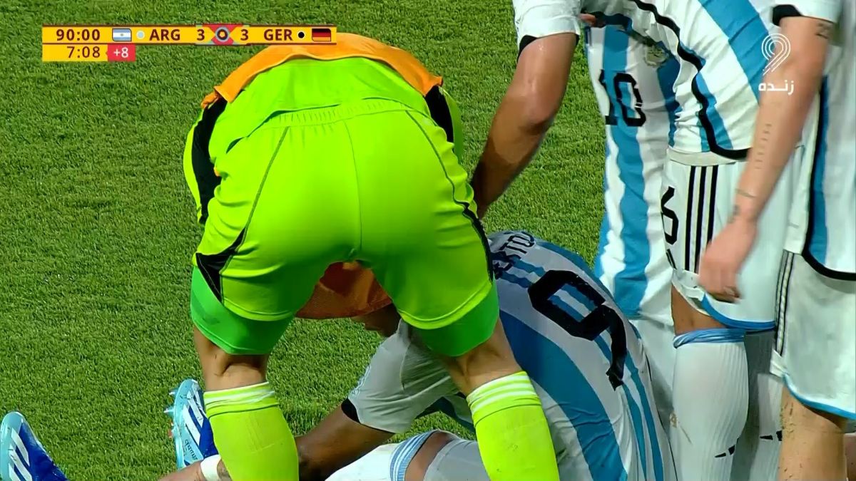 گل سوم نوجوانان آرژانتین به نوجوانان آلمان (هت تریک روبرتو در دقیقه 97)