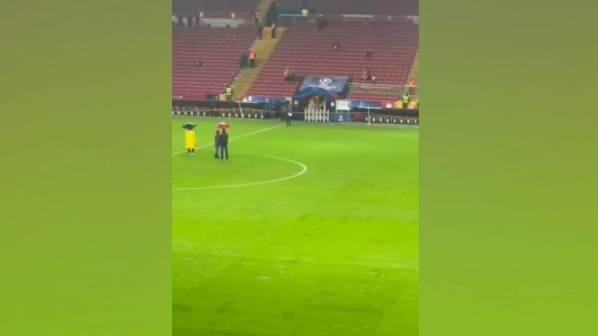 باران شدید در استانبول و وضعیت ورزشگاه گالاتاسرای پیش از تقابل با منچستریونایتد