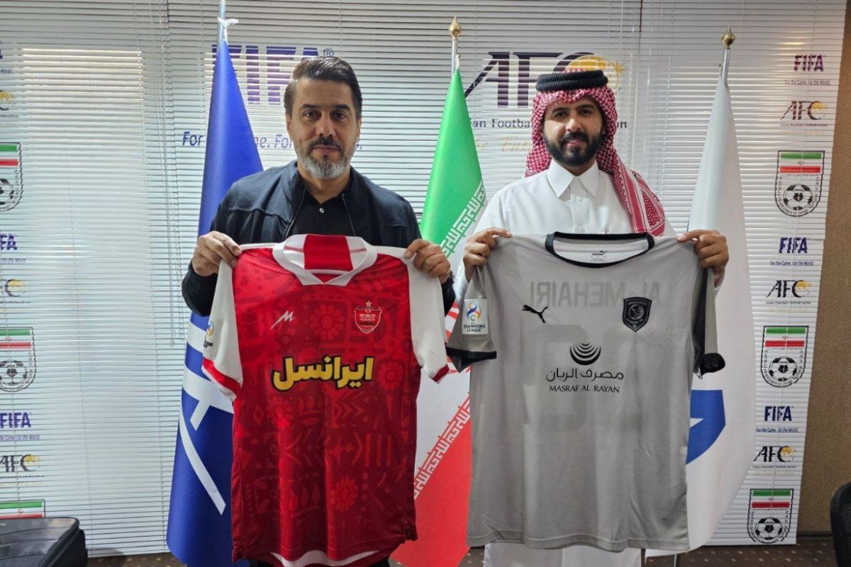 رونمایی از پیراهن پرسپولیس و الدحیل برای بازی سرنوشتساز