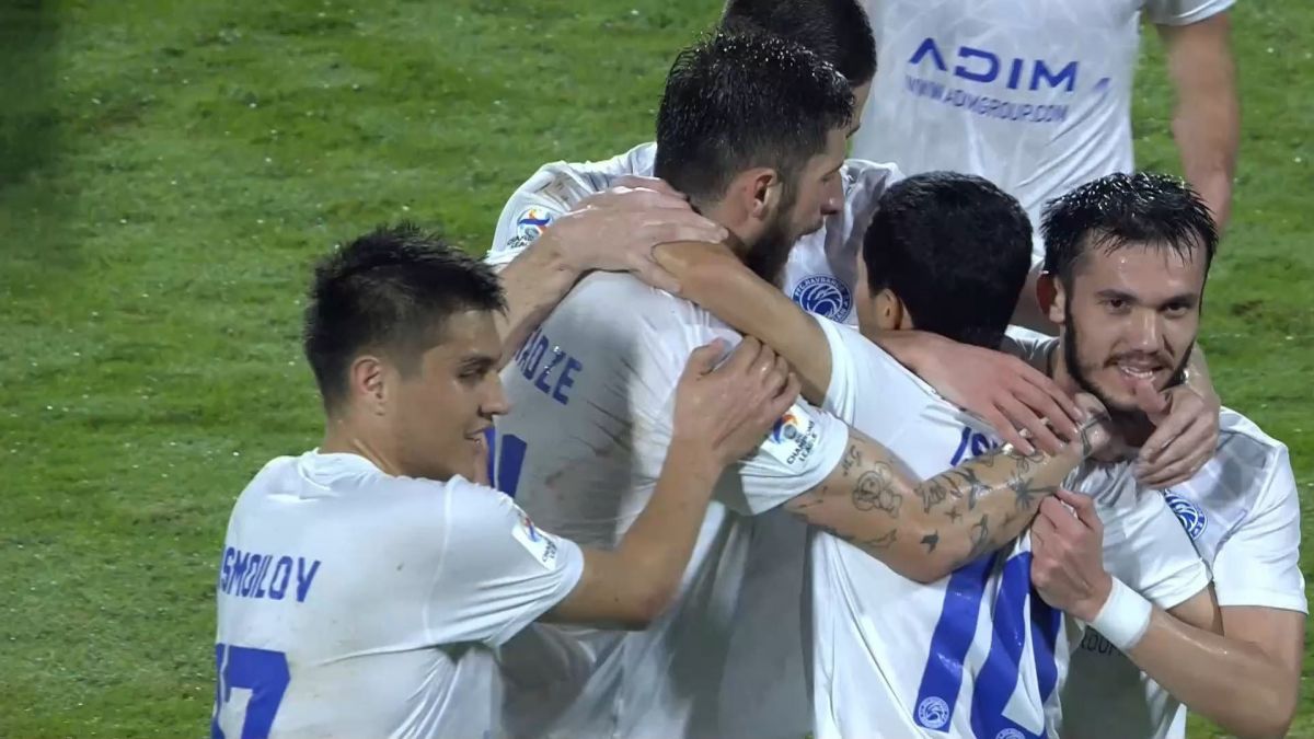 گل اول نوبهار نمنگان به مومبای سیتی (گل زیبای اسکندروف)