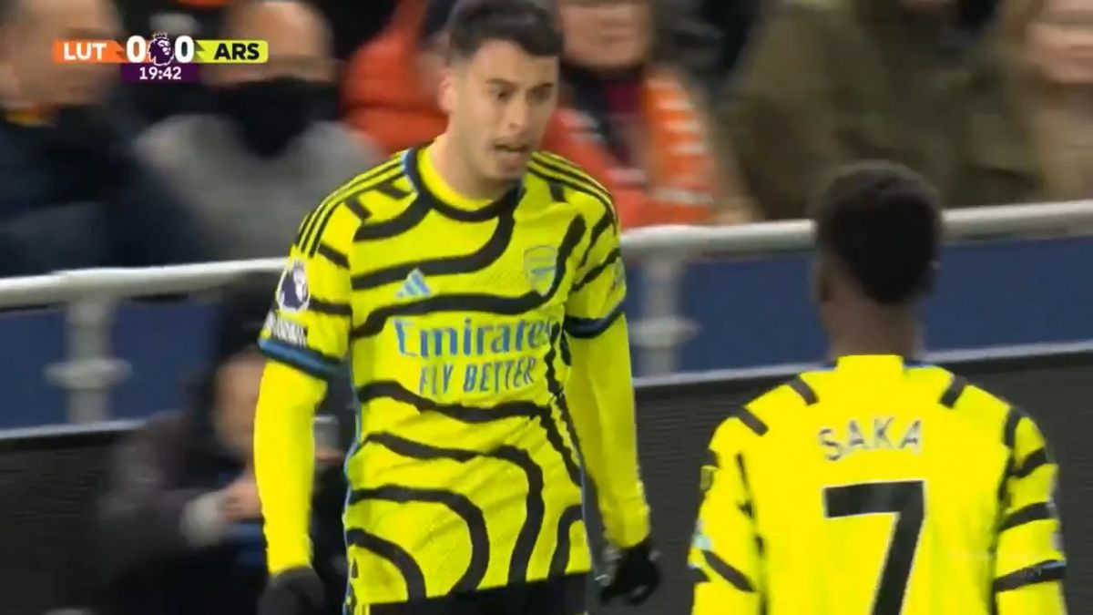 گل اول آرسنال به لوتون (مارتینلی)