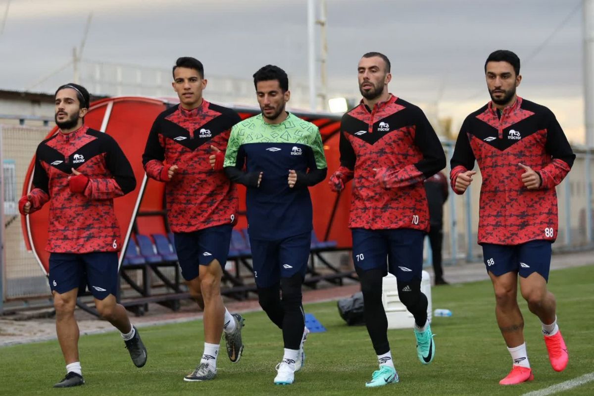 3+1 مصدوم روی دست خمز برابر گلگهر