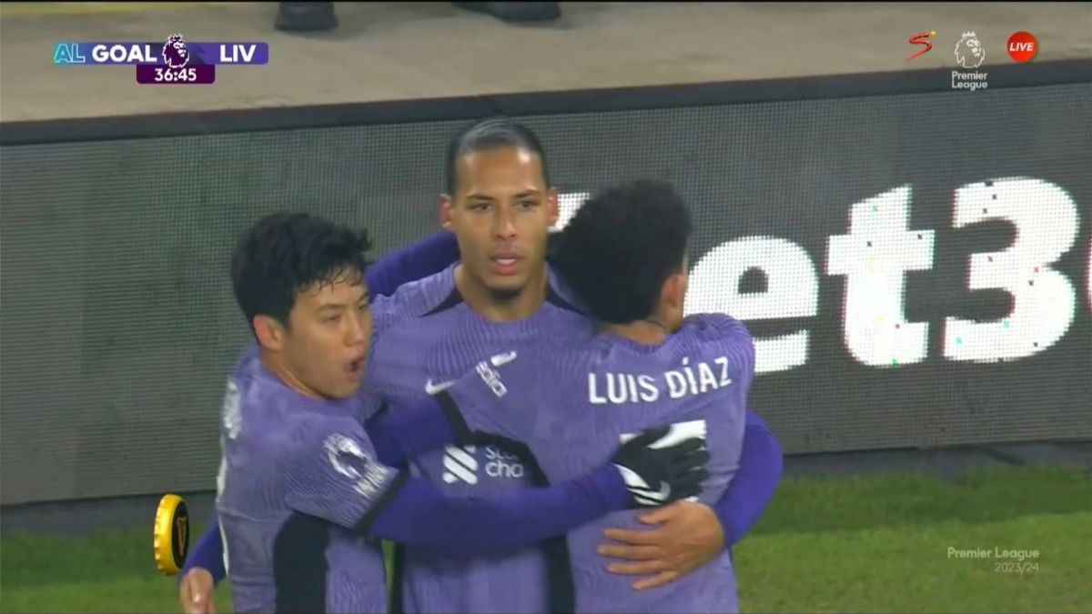 گل اول لیورپول به شفیلدیونایتد (فن دایک)