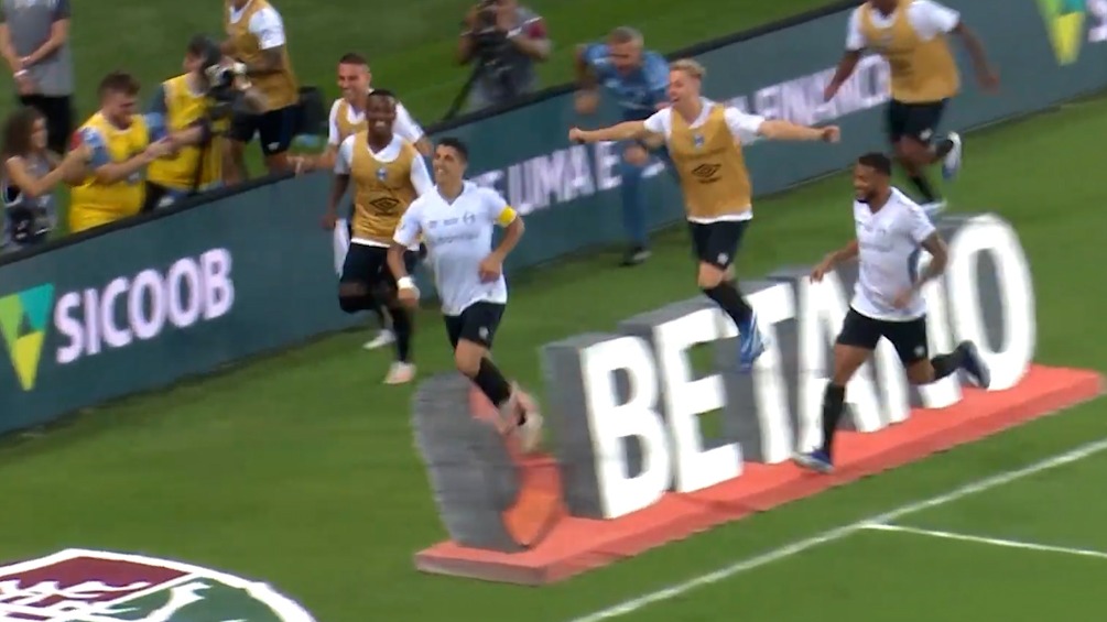 دبل لوئیس سوارز برای گرمیو در مقابل فلومیننزه