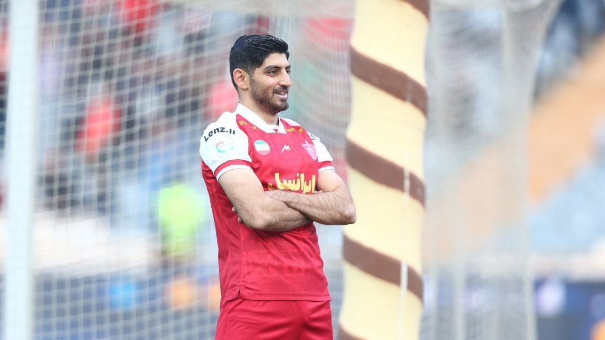 گل مهدی ترابی با دخالت بازیکن هوادار از زاویه دوربین باشگاه پرسپولیس