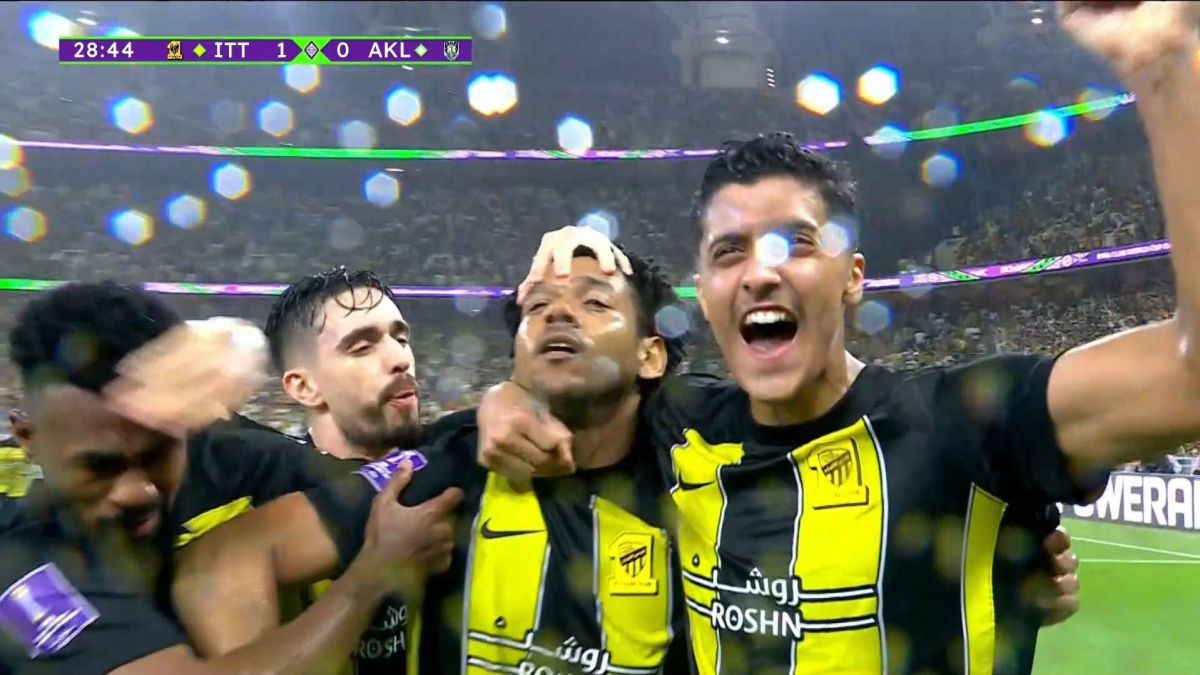 گل اول الاتحاد به اوکلند سیتی (رومارینیو)