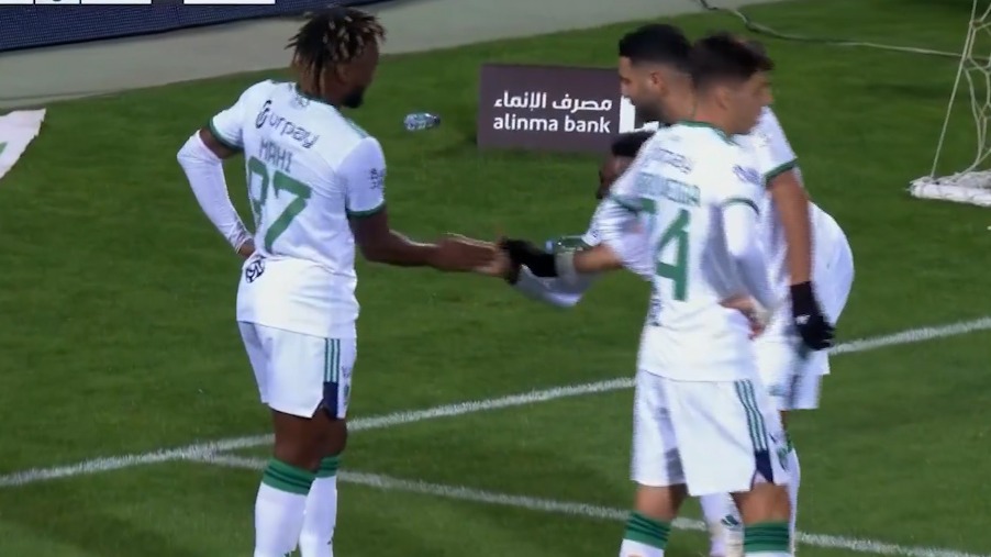 گل سوم الاهلی عربستان به الفیحا (دبل فیراس البورایکان)