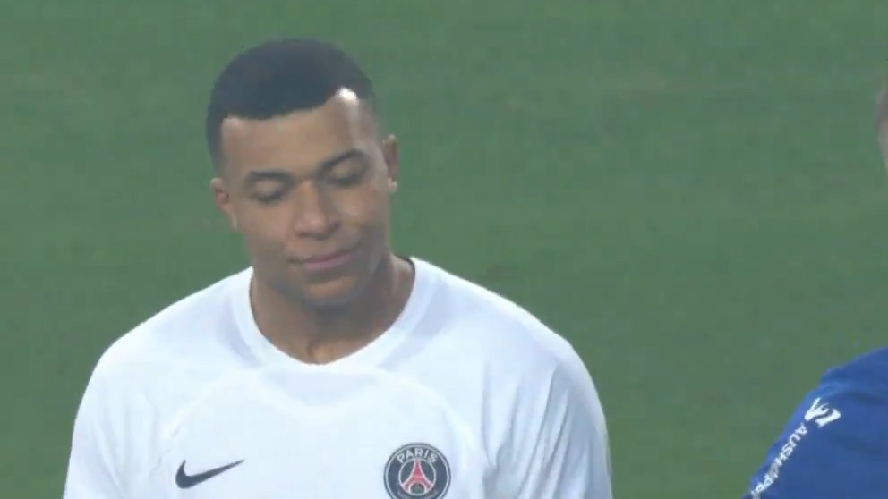 گل اول پاری سن ژرمن به لیل (کیلیان امباپه - پنالتی)