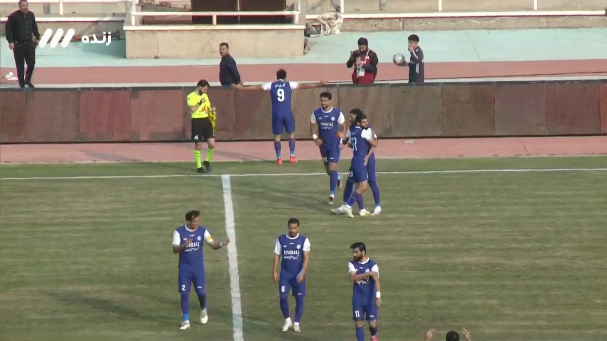 گل اول استقلال خوزستان به پرسپولیس (آقایی پور روی اشتباه بیرانوند)