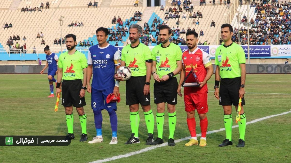 سوال از افشاریان؛ چرا داور جنجالی بازی پرسپولیس را سوت زد؟