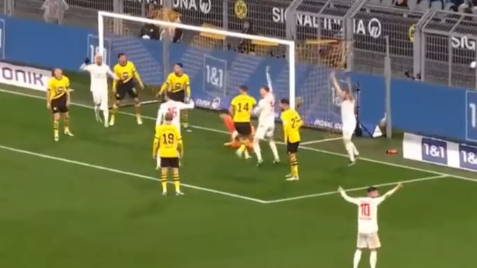 گل اول ماینتس به دورتموند (سپ فن در برگ)