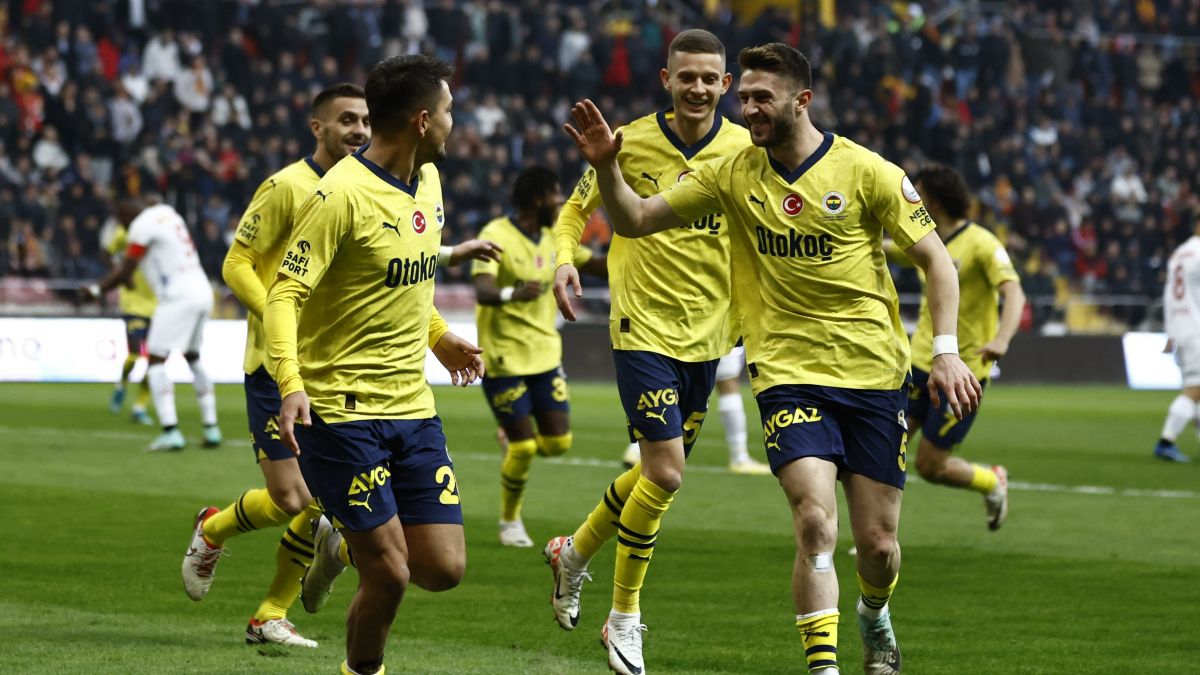 خلاصه بازی کایسری اسپور 3-4 فنرباغچه (حضور کریمی و حسینی)