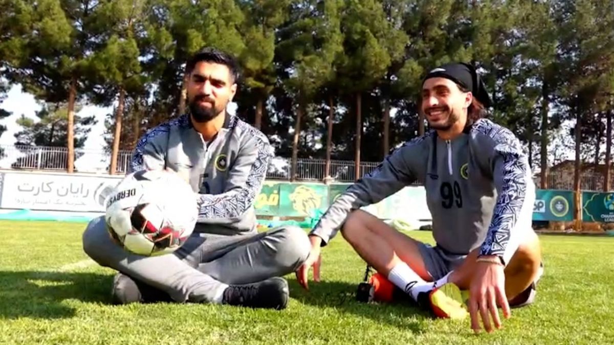 تبریک متفاوت شب یلدا  از طرف بازیکنان و کادر تیم فوتبال سپاهان