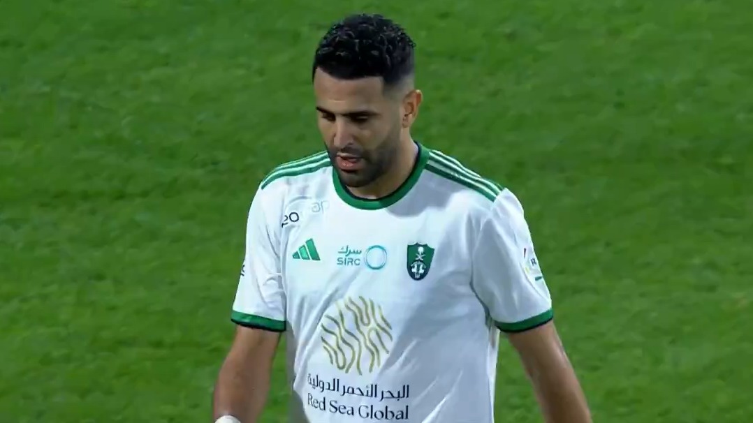 گل اول الاهلی عربستان به الحزم (ریاض محرز)