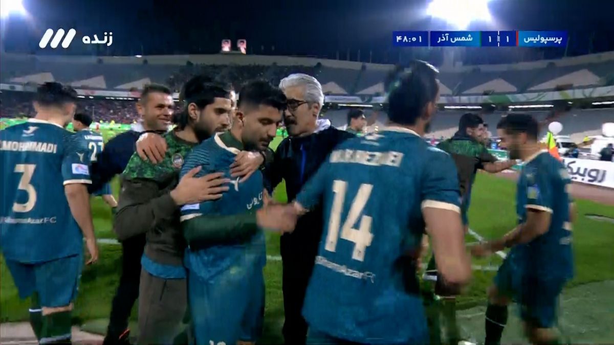 گل اول شمس آذر به پرسپولیس (حسین گودرزی) / ریباند سیو پنالتی توسط بیرانوند