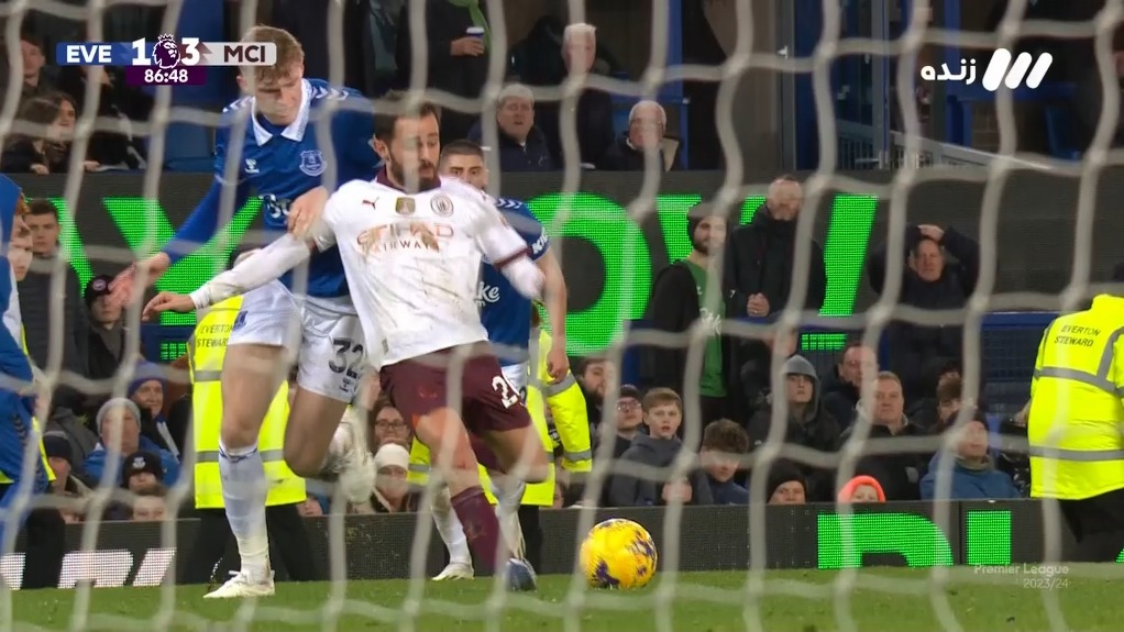 گل سوم منچسترسیتی به اورتون (برناردو سیلوا)