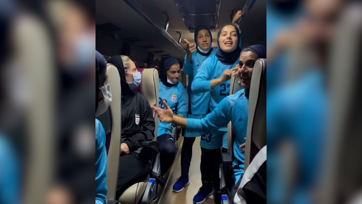 ویدیو مریم ایراندوست مربی پیشکسوت فوتبال زنان از ملیکا محمدی