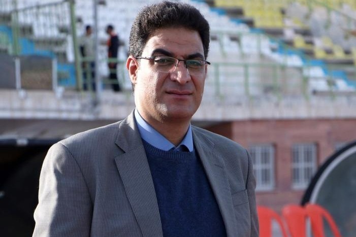 مدیر سپاهان: چه کسی قرارداد ۱۶۰ میلیونی بازیکن استقلال را باور میکند