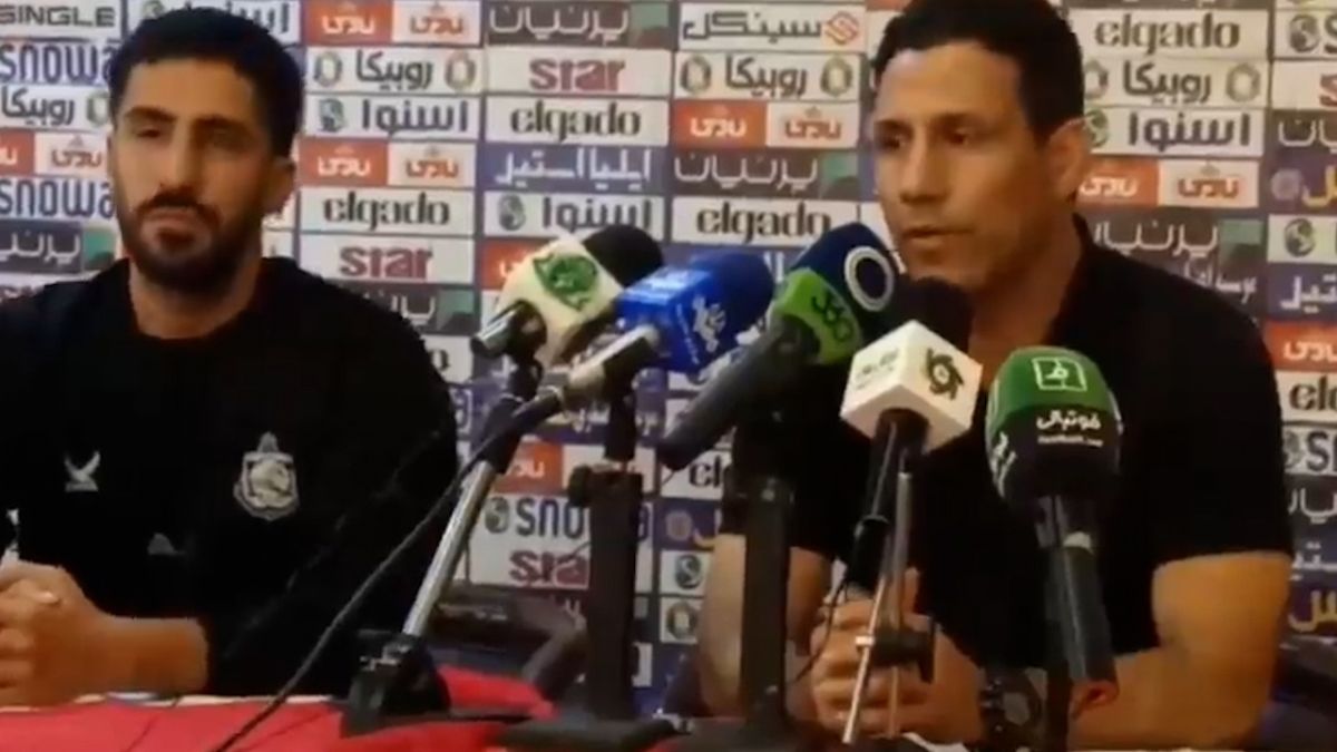 اختصاصی/ نشست خبری امیدیان مربی آلومینیوم و مهدی تارتار سرمربی ملوان قبل از مسابقه دو تیم