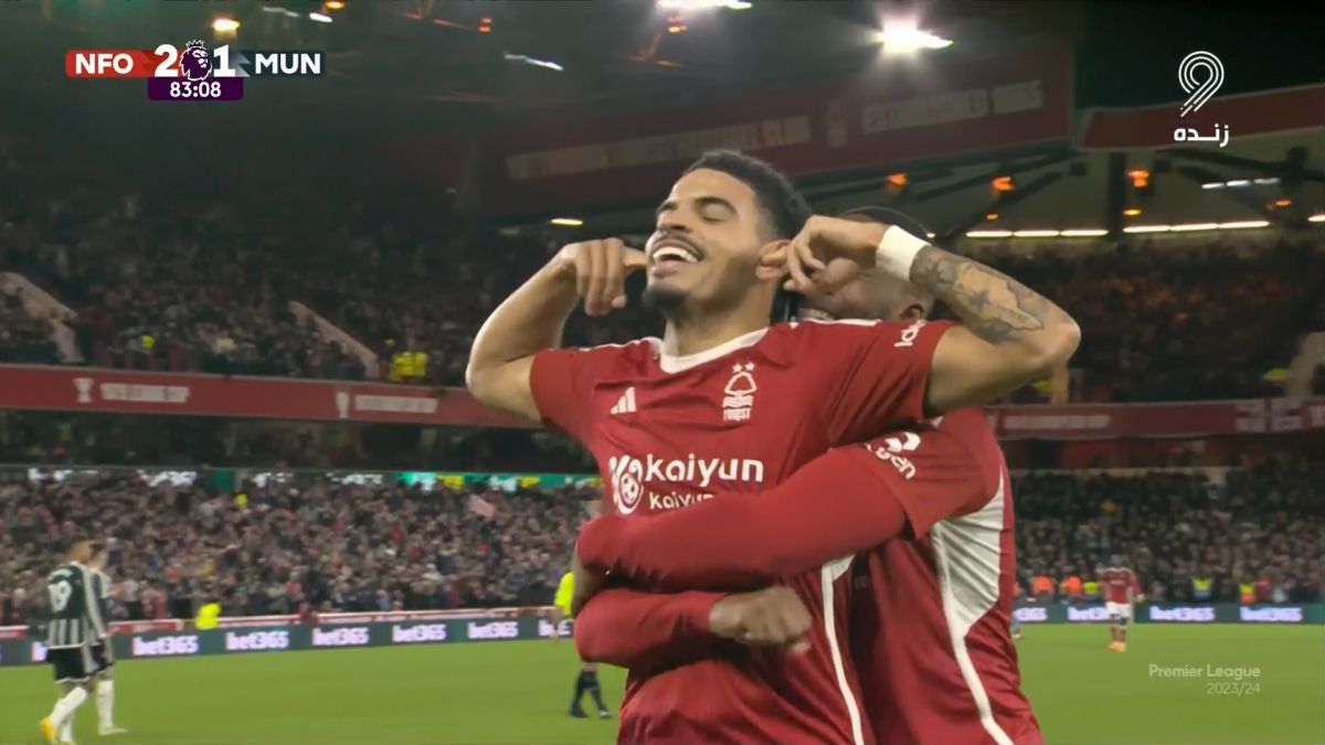 گل دوم ناتینگهام فارست به منچستریونایتد (گیبس وایت)