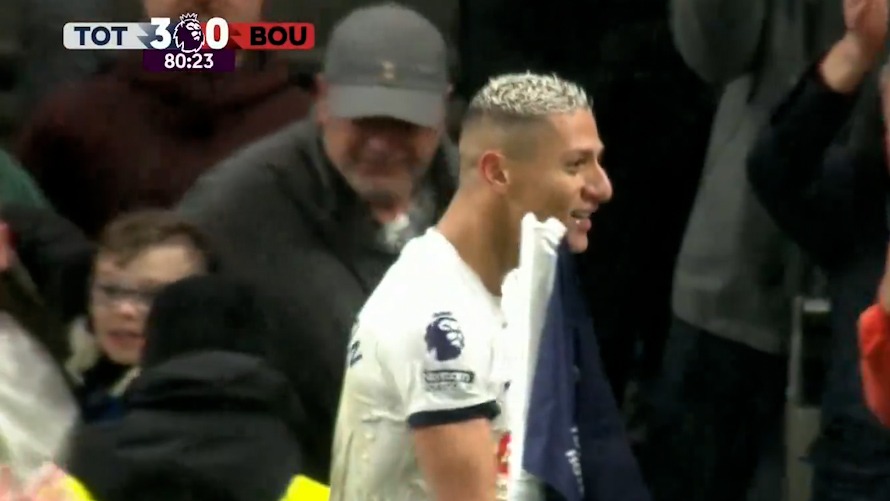 گل سوم تاتنهام به بورنموث (ریچارلیسون)