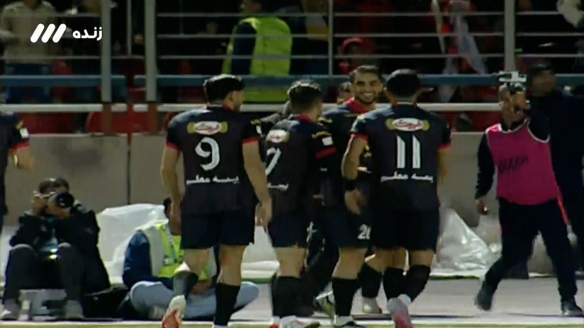 گل اول پرسپولیس به مس رفسنجان (شهاب زاهدی) / اشتباه سلیمان زاده