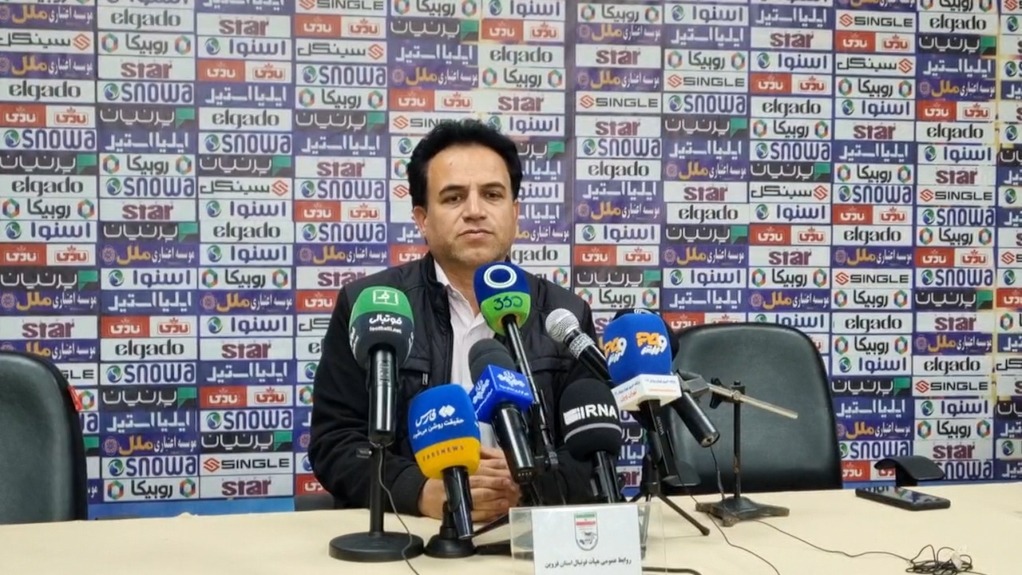 اختصاصی/ باشگاه سپاهان: تمام اعضای کادر فنی ما توسط داور اخراج شدند نمی توانیم در کنفرانس خبری شرکت کنیم