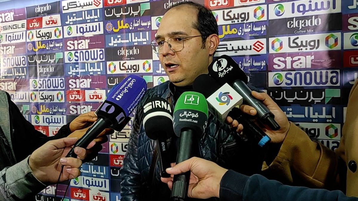 اختصاصی/ صحبت‌های محمد ربیعی در میکسدزون ورزشگاه فولادشهر پس از دیدار ذوب‌آهن و گل گهر سیرجان