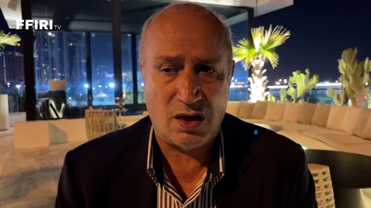 گفت و گو با رییس فدراسیون در خصوص امضای تفاهم نامه مابین فدراسیون فوتبال و منطقهی آزاد کیش در حوزهی فوتبال ساحلی