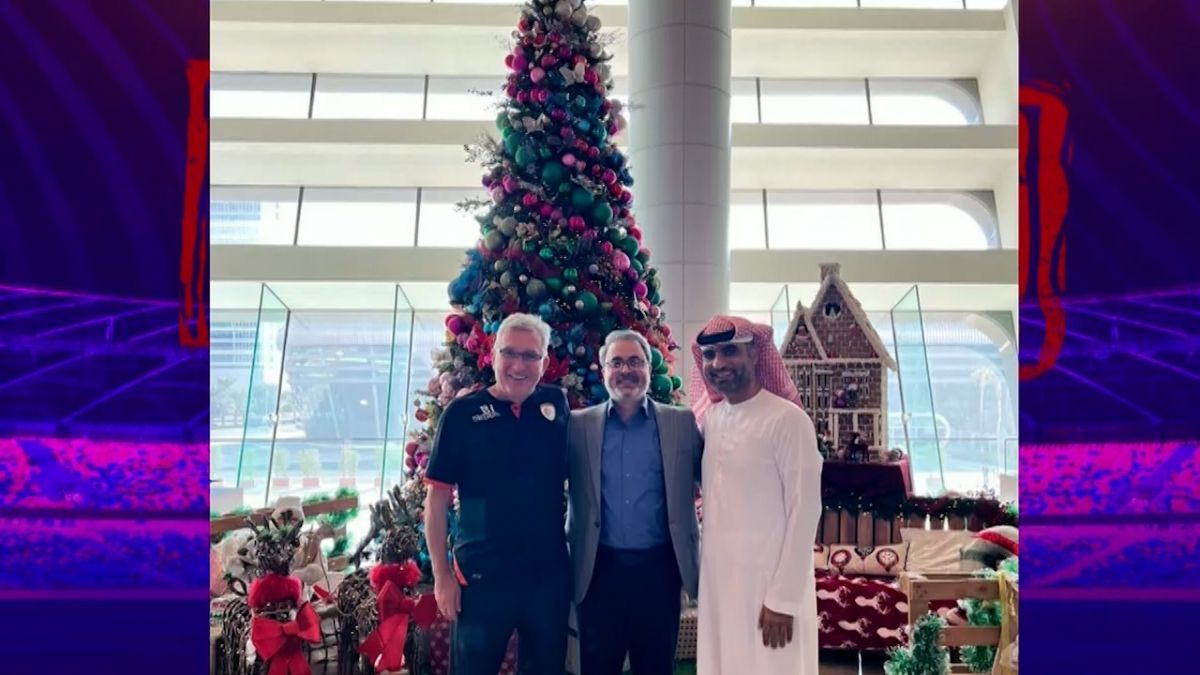 فوتبال برتر/ تصویری از مذاکره دلبری عضو هیات مدیره باشگاه پرسپولیس با برانکو/ درویش: امیدواریم سرلک تا آخر فصل در پرسپولیس بماند