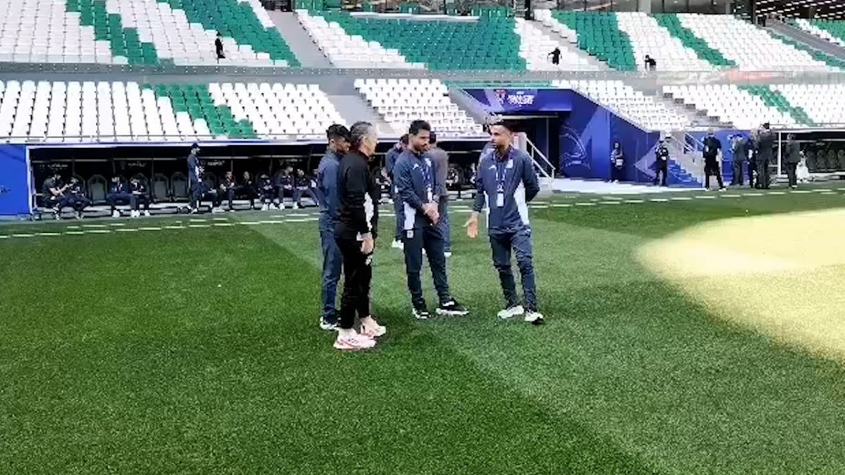 حضور بازیکنان تیم ملی فوتبال ایران در ورزشگاه اجوکیشن سیتی و آشنایی با زمین بازی فردا برابر فلسطین