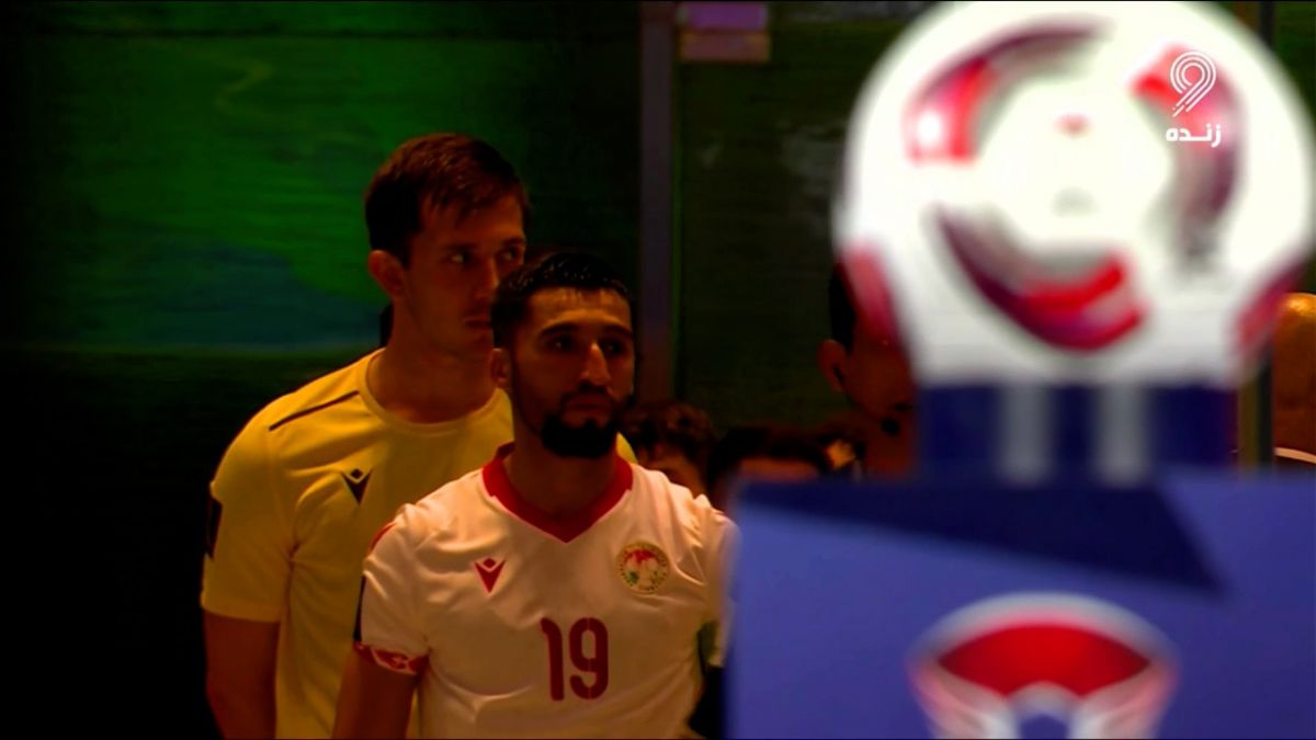 شوخی جواد خیابانی با اسم بازیکن تاجیکستان: احسان پنشنبه، بازیکن تیم استقلال دوشنبه در روز شنبه برای تاجیکستان بازی می کند