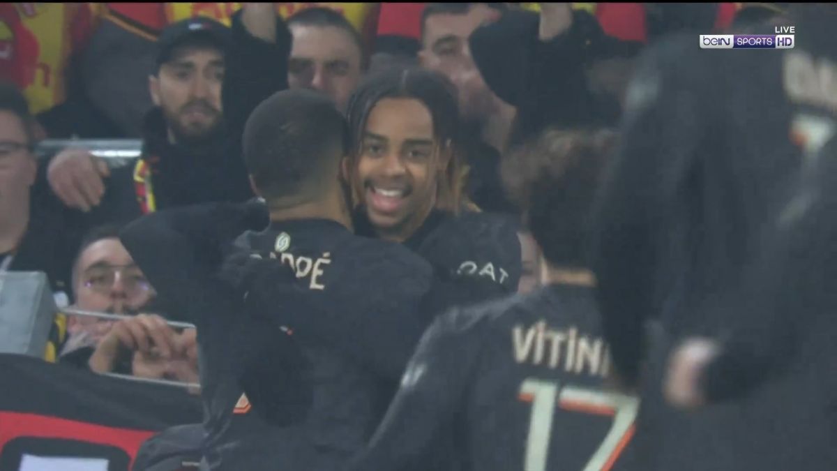 گل اول پاری سن ژرمن به لانس (بردلی بارکولا)