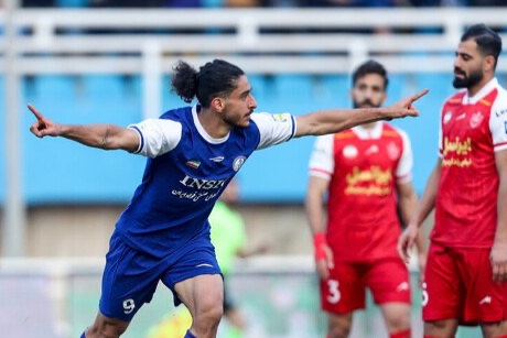 پرسپولیس برای جذب آقاییپور با استقلال خوزستان به توافق میرسد؟